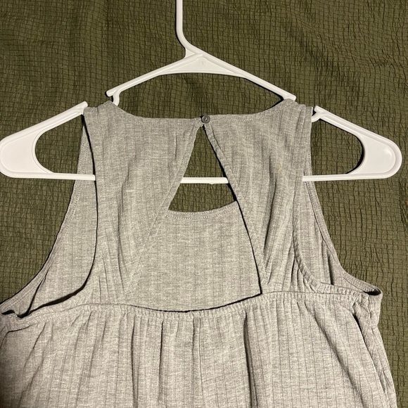 Abercrombie & Fitch grey open back sleeveless dress - Picture 4 of 5